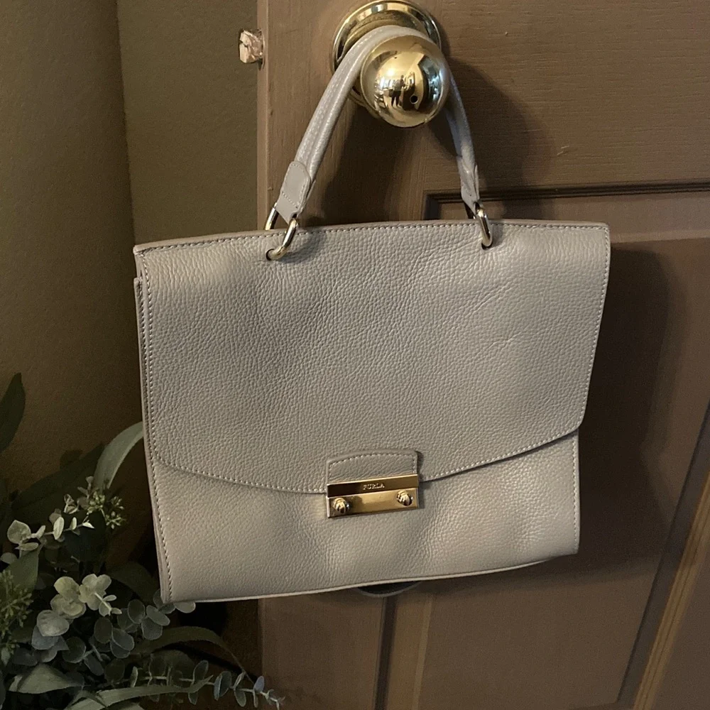 Furla Julia 2 Way Pebbled Leather Handbag Like New!